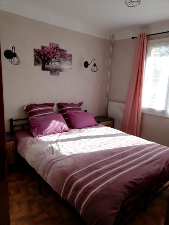 Gites En Cevennes "Chez Steloune" Genolhac エクステリア 写真