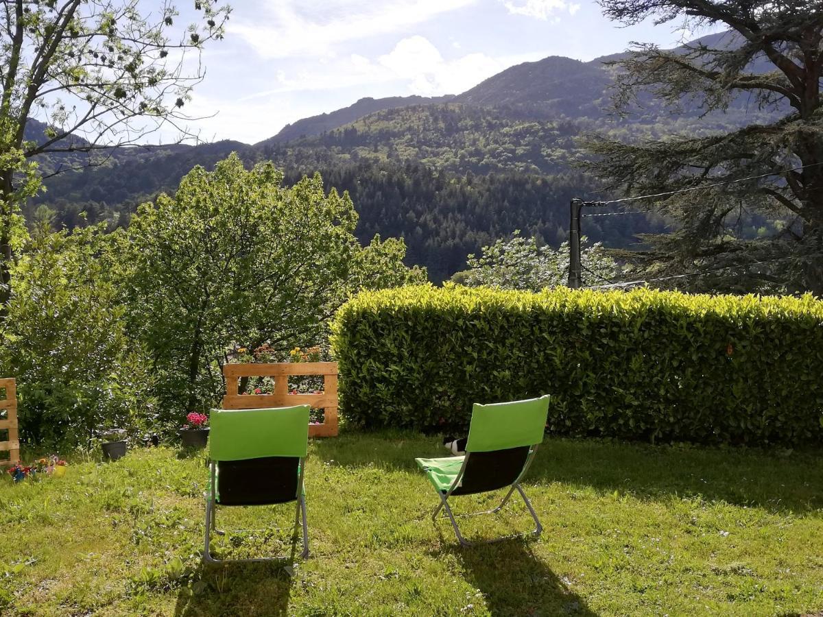 Gites En Cevennes "Chez Steloune" Genolhac エクステリア 写真