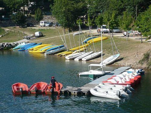 Gites En Cevennes "Chez Steloune" Genolhac エクステリア 写真