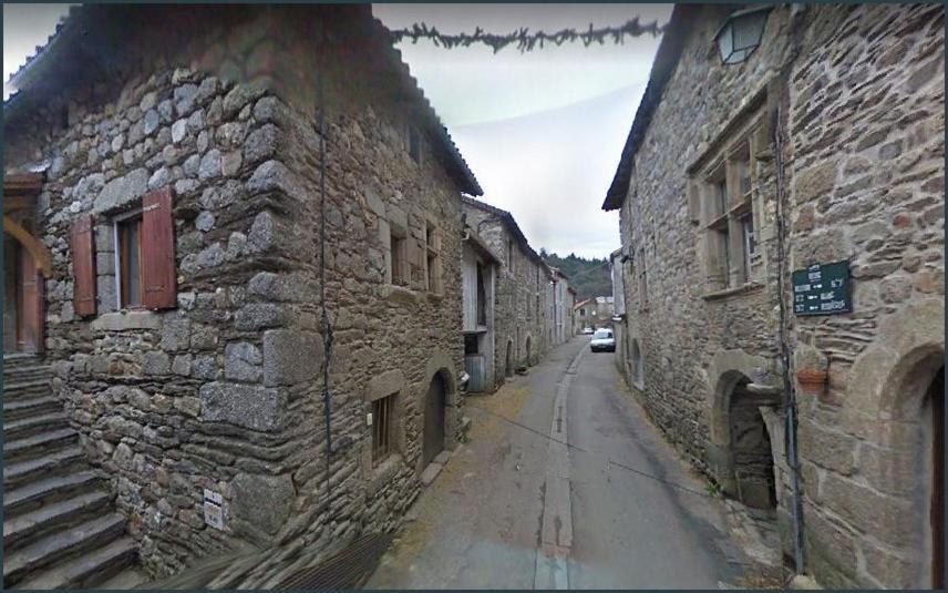 Gites En Cevennes "Chez Steloune" Genolhac エクステリア 写真