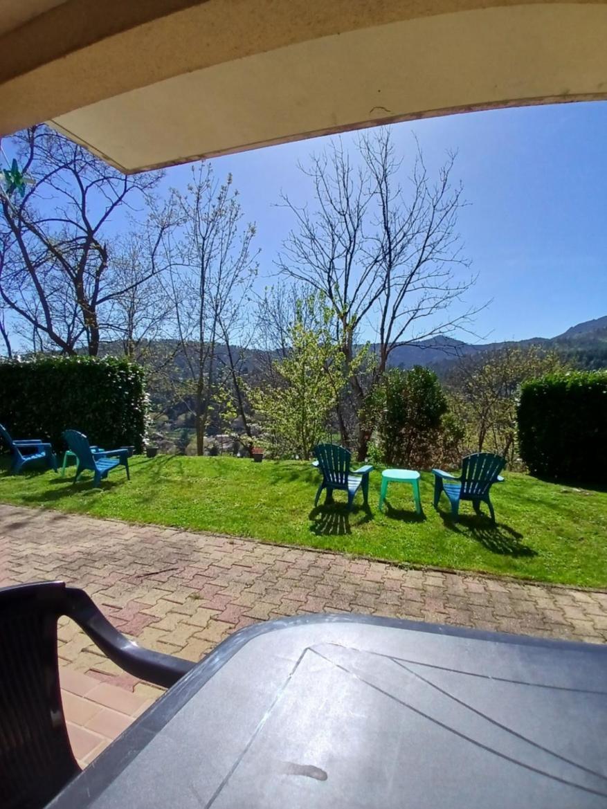 Gites En Cevennes "Chez Steloune" Genolhac エクステリア 写真