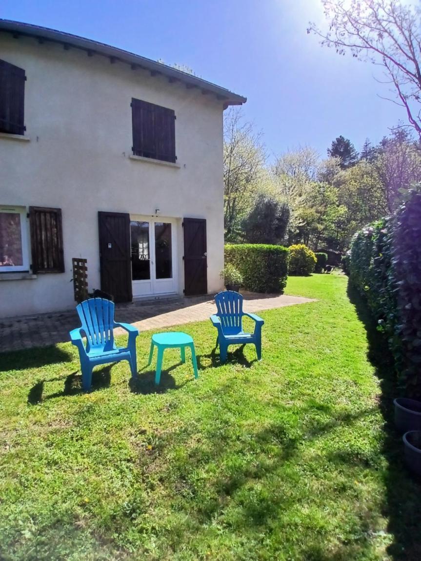 Gites En Cevennes "Chez Steloune" Genolhac エクステリア 写真